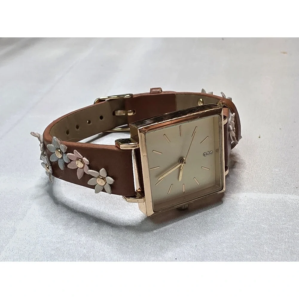 Unbranded square gold